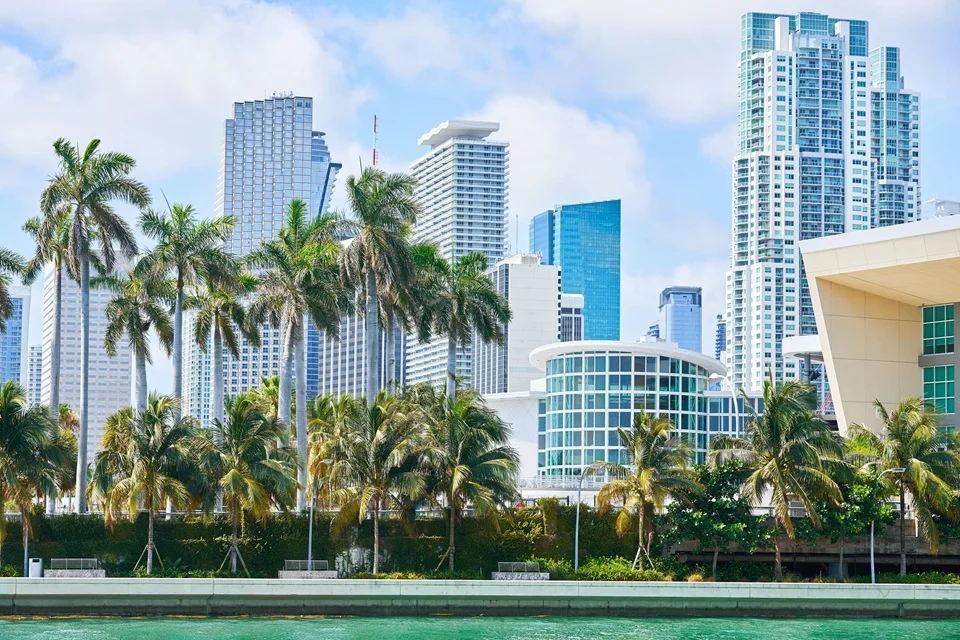 Miami Real Estate for Lifestyle & Investment: Dual Advantage